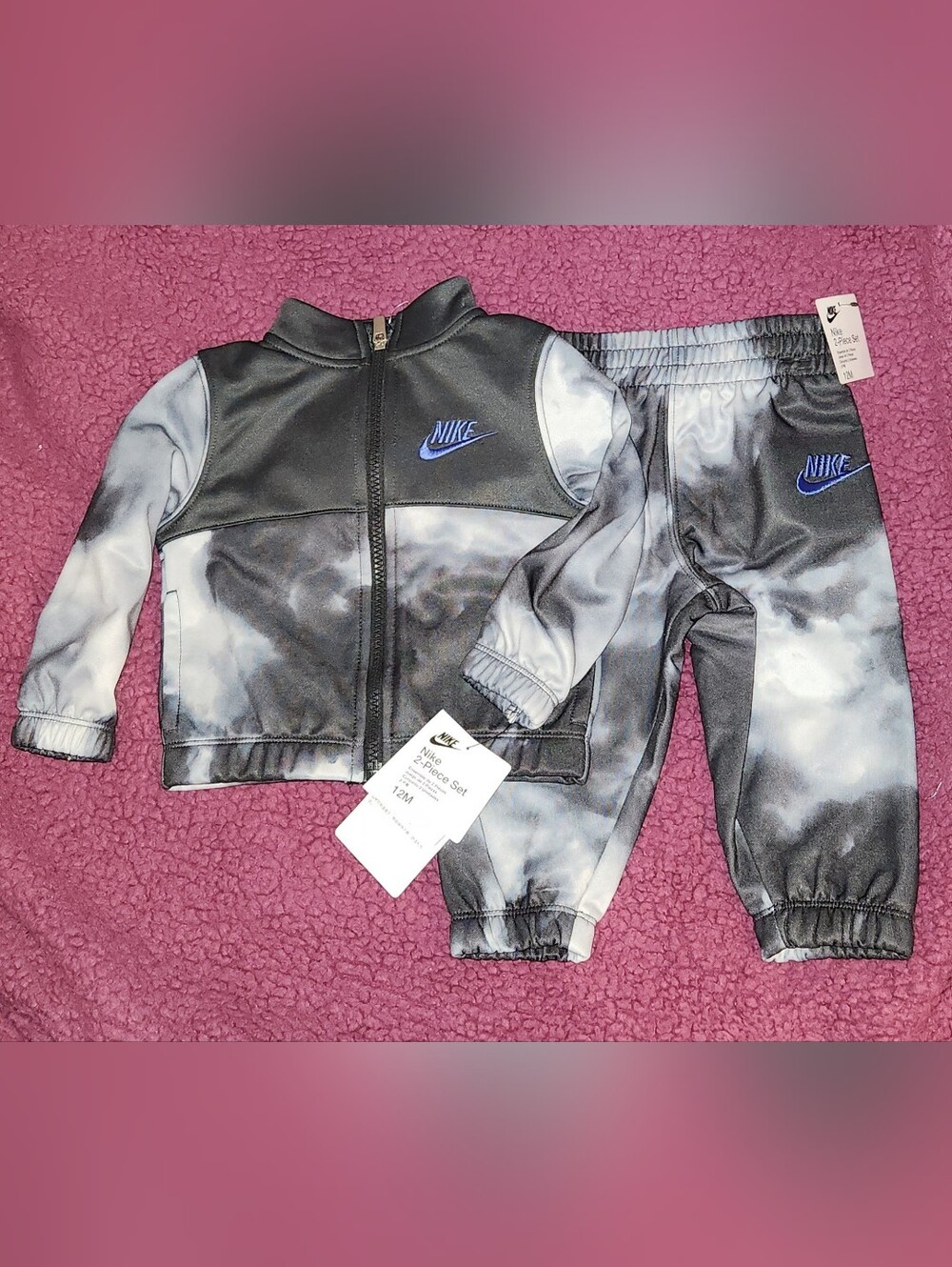 NEW Nike Boys 2pc Grey/White Tie-Dye Sweatsuit